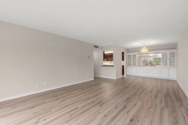 $194,500 | 3001 West Heritage Drive, Unit 106, Joliet, IL 60435