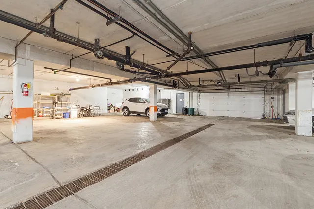 $194,500 | 3001 West Heritage Drive, Unit 106, Joliet, IL 60435