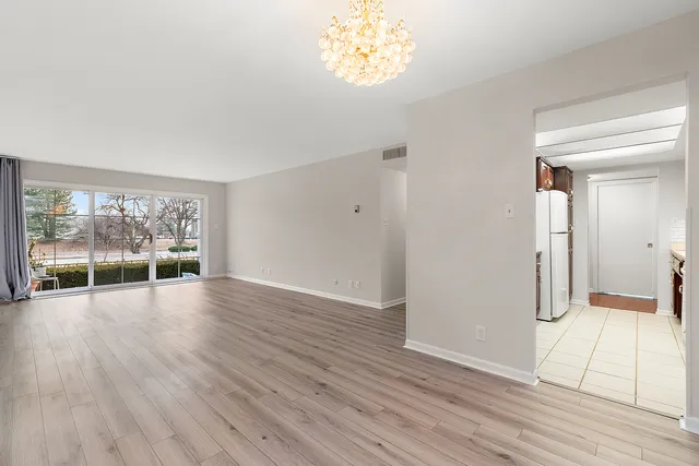 $194,500 | 3001 West Heritage Drive, Unit 106, Joliet, IL 60435