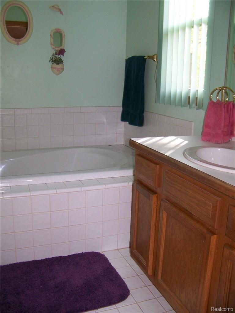 3246 Ivory Road Lapeer, MI 48446 - Photo 16 of 29 Ivory Master Bath 2.JPG