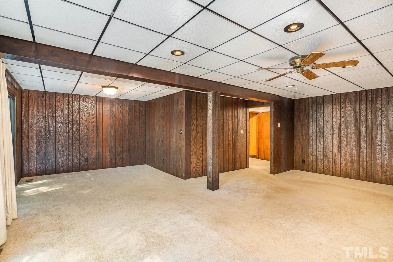 8600 Lawn Court Raleigh, NC 27613 - Photo 25 of 31 a view of a garage
