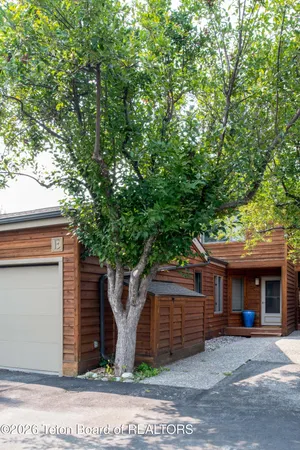 $1,795,000 | 330 Sagebrush Drive, Unit 125E, Jackson, WY 83001