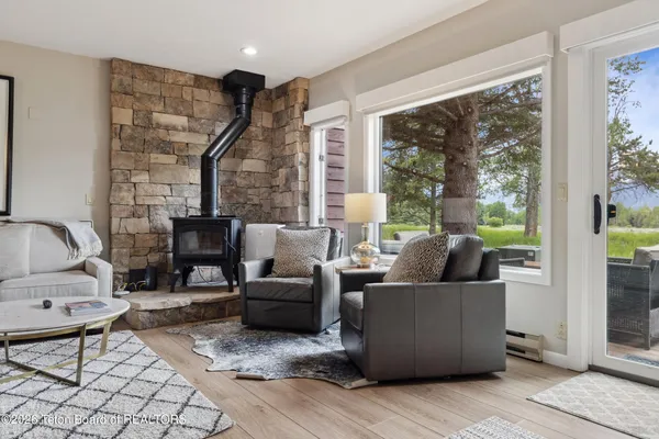 $1,795,000 | 330 Sagebrush Drive, Unit 125E, Jackson, WY 83001