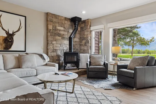 $1,795,000 | 330 Sagebrush Drive, Unit 125E, Jackson, WY 83001