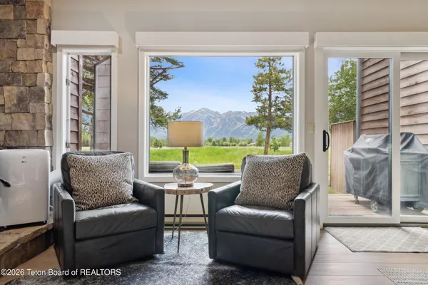 $1,795,000 | 330 Sagebrush Drive, Unit 125E, Jackson, WY 83001