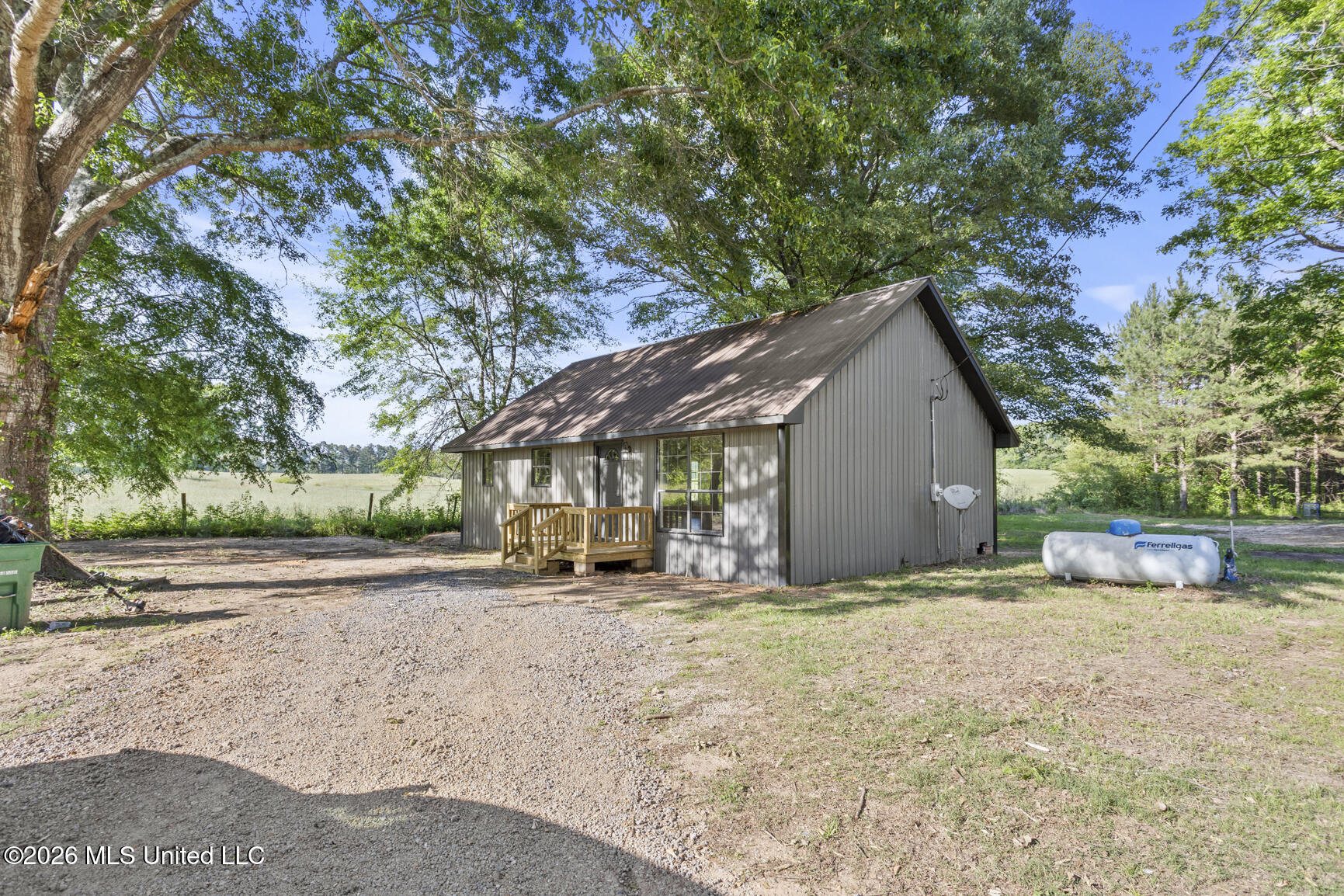 420 Risher Road Carthage, MS 39051 - Photo 4 of 37 420 Risher-1