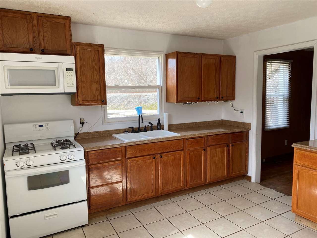 5453 Guyan River Road Huntington, WV 25702 - Photo 3 of 16 Gallery Image 3