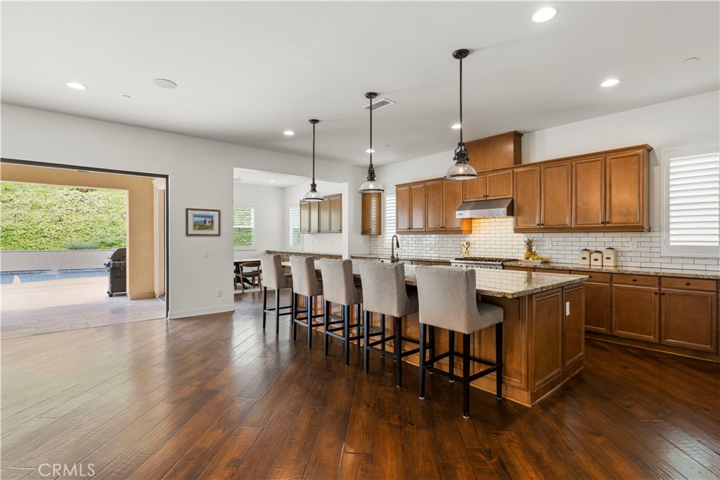 24949 Old Stone Way Stevenson Ranch, CA 91381 - Photo 32 of 111