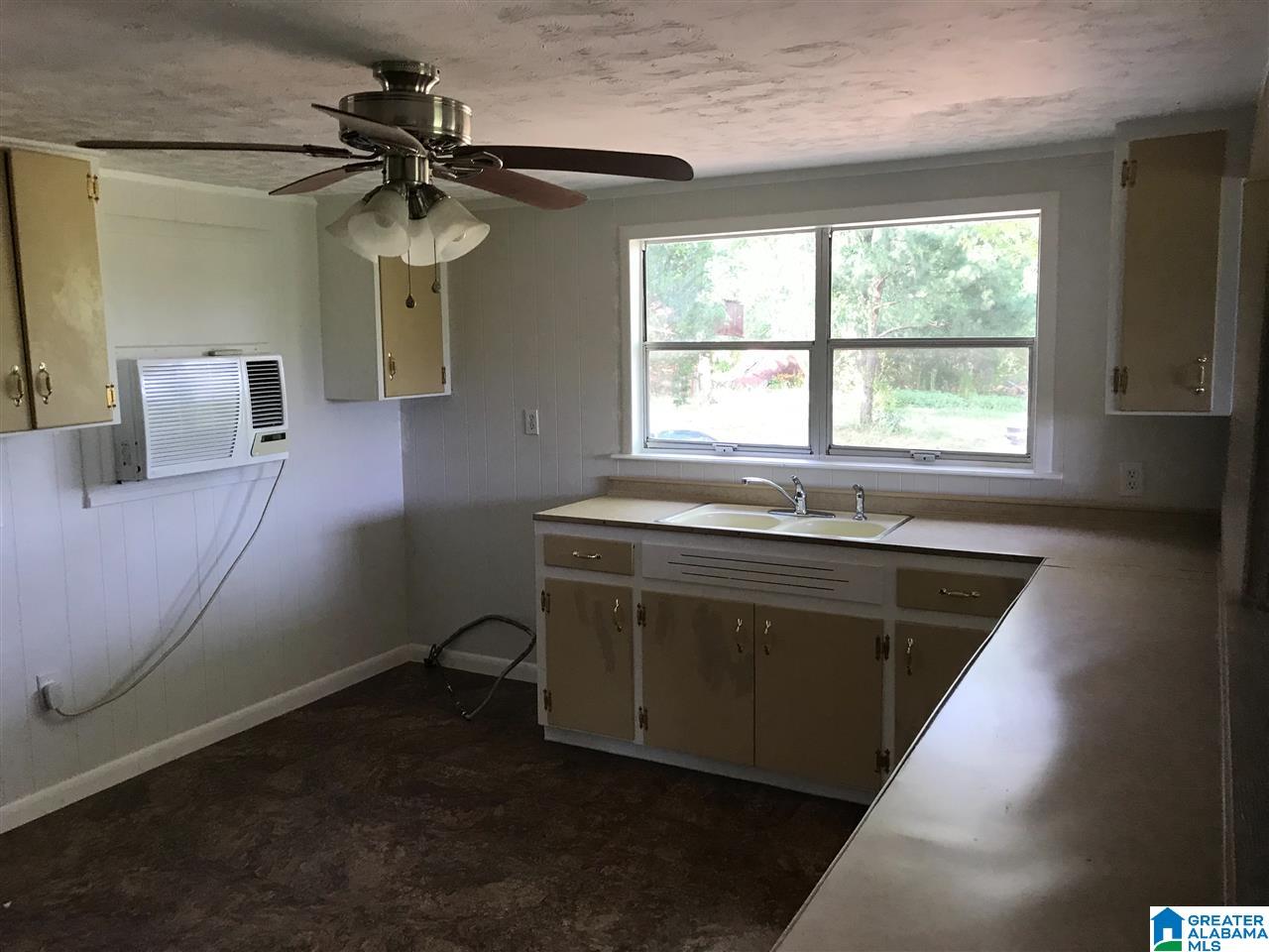 5827 Chandler Mountain Road Steele, AL 35987 - Photo 3 of 8