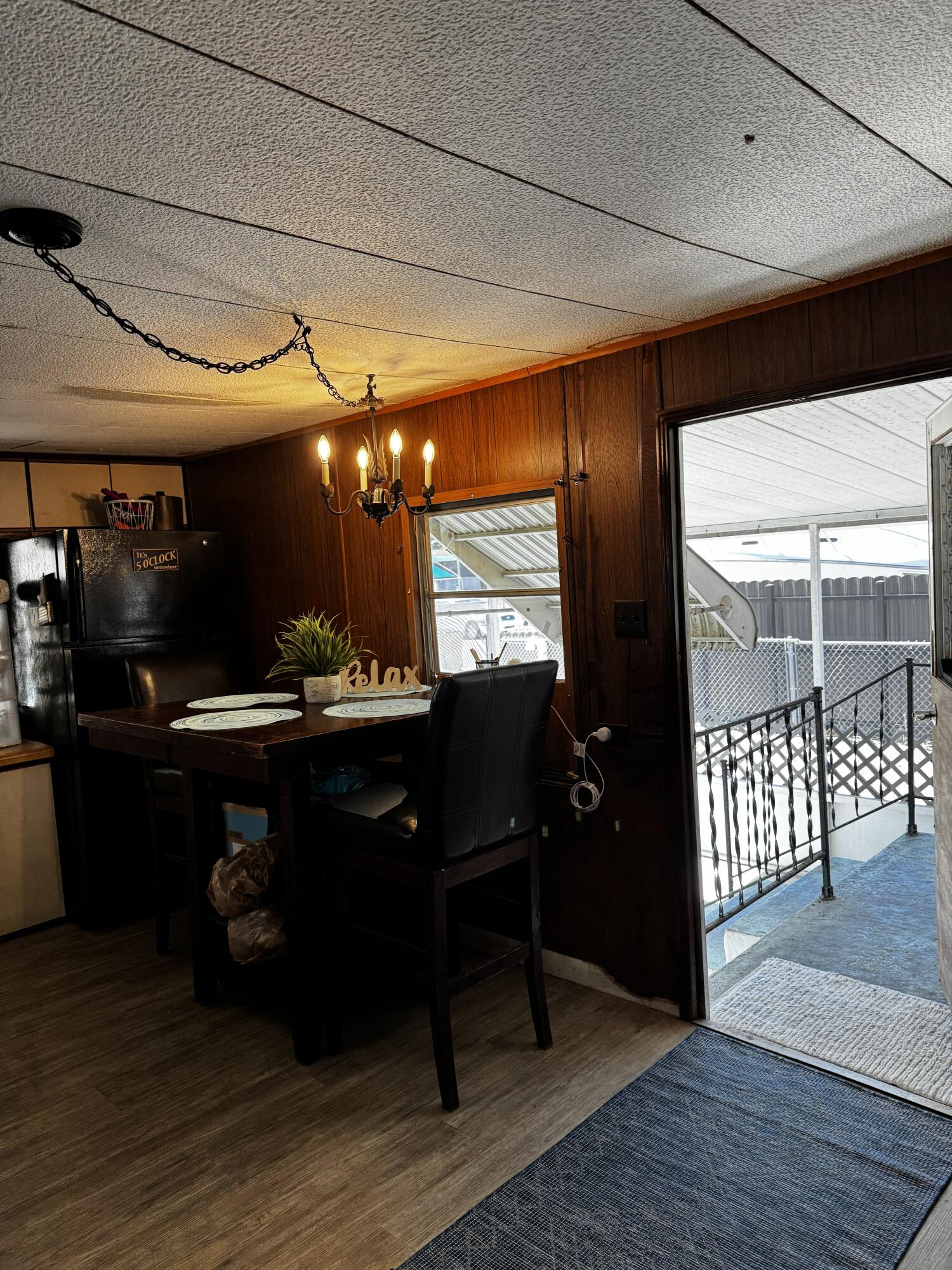 49 1st Court Key Largo, FL 33037 - Photo 6 of 36 Dining 49