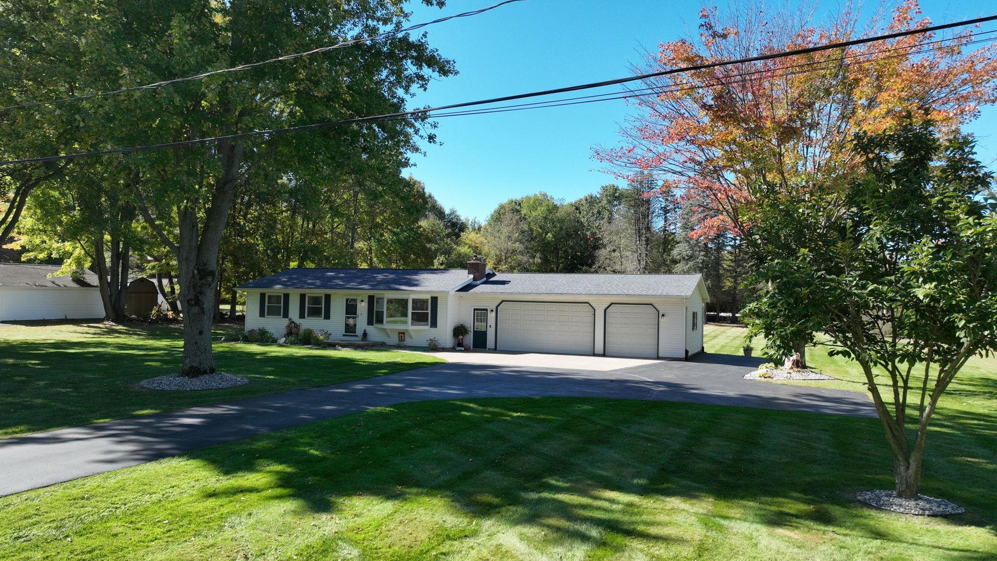 11267 North Webster Road Clio, MI 48420 - Photo 5 of 61 50183639-16ba72a3-8bc7-4c48-b149-50c13ed8070e.JPG