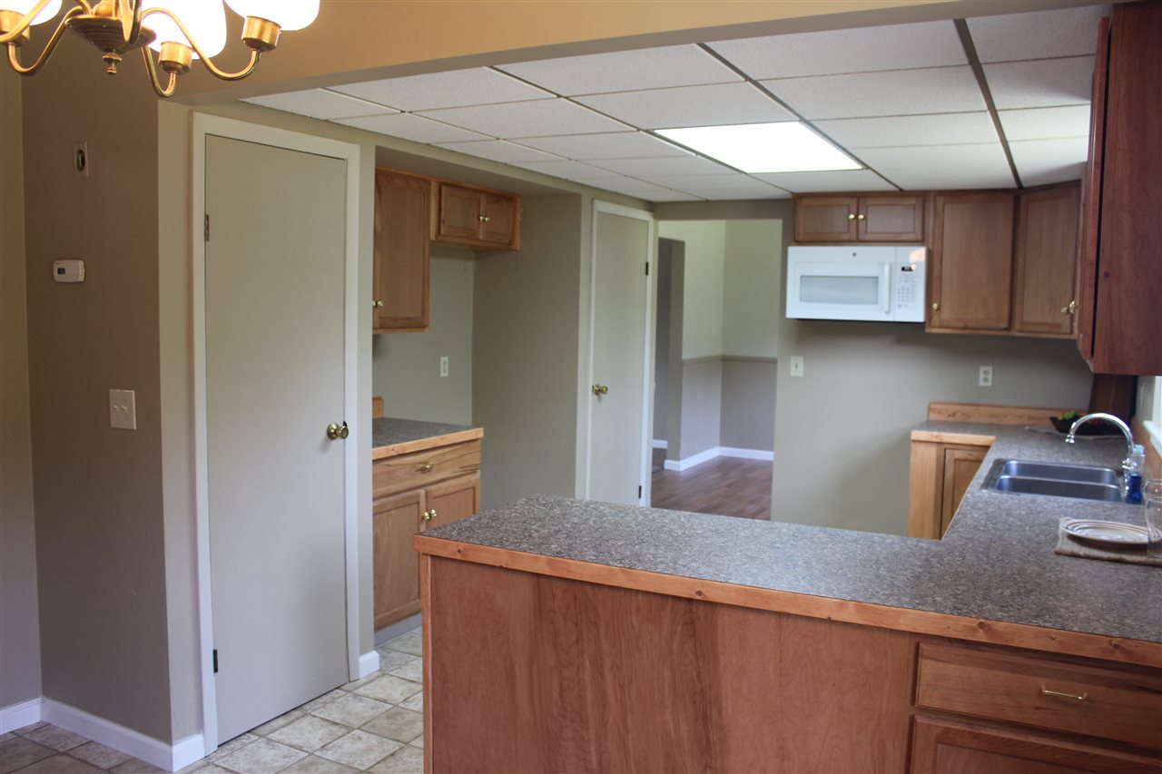 10308 36 1/2 Road Cadillac, MI 49601 - Photo 5 of 35 1848700-5.JPG