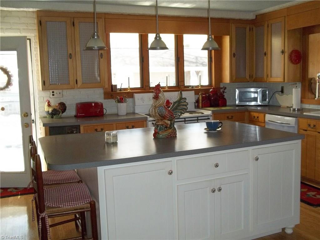 1328 Riverview Road Lexington, NC 27292 - Photo 12 of 25 Gallery Image 12