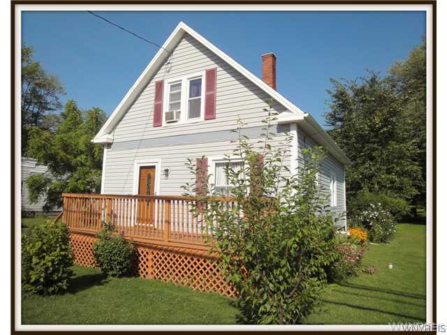 6995 Ward Road Wheatfield, NY 14120 - Photo 1 of 1 Exterior Front Home Sweet Home!