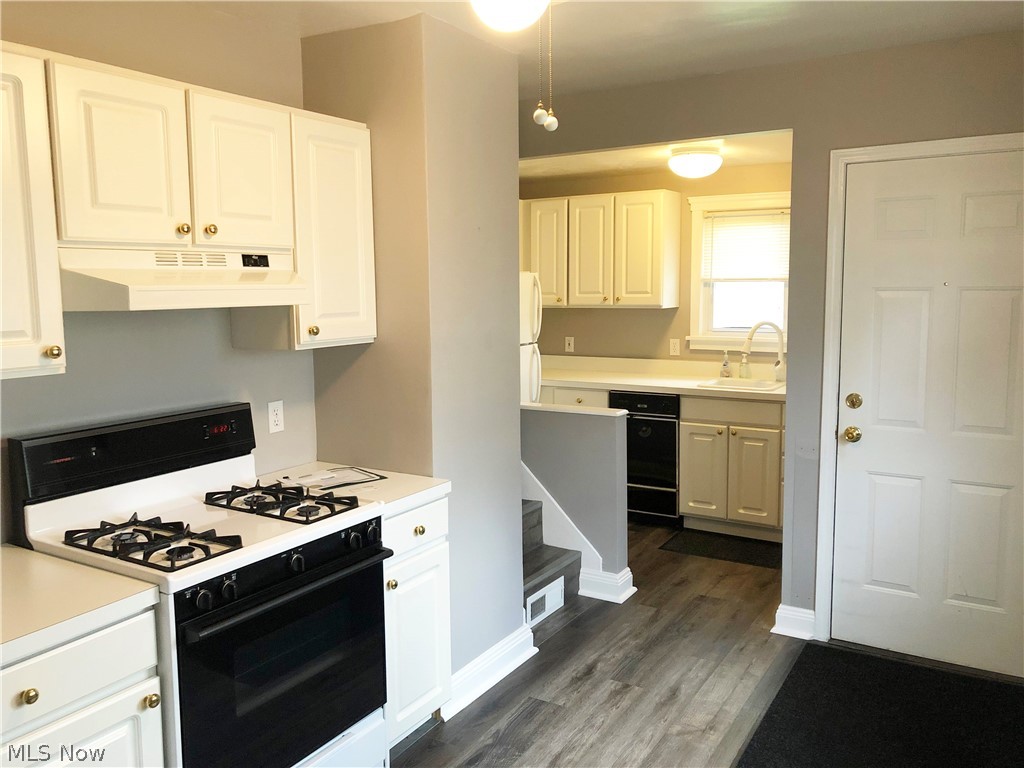1403 Irene Road Lyndhurst, OH 44124 - Photo 9 of 29