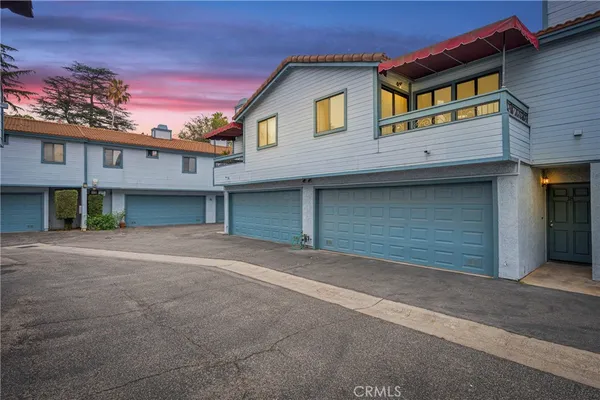 $730,000 | 1255 North Los Robles Avenue, Unit 18, Pasadena, CA 91104