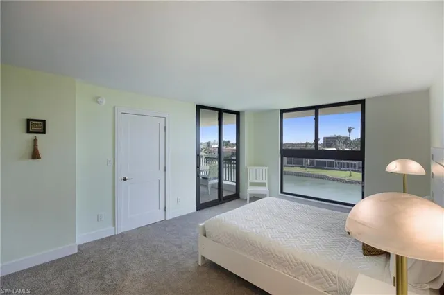 $14,000 | 2316 Gulf Shore Boulevard North, Unit 411, Naples, FL 34103