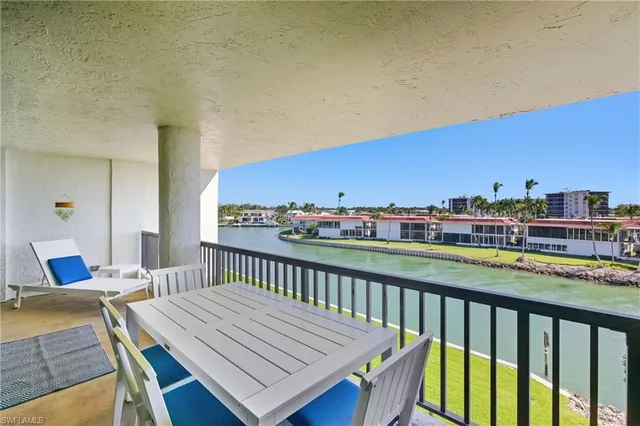 $14,000 | 2316 Gulf Shore Boulevard North, Unit 411, Naples, FL 34103
