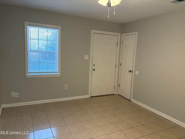 $1,450 | 2412 Oxford Drive, Gautier, MS 39553