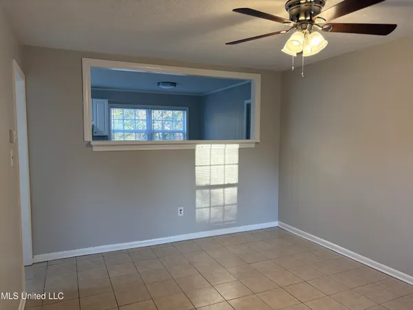 $1,450 | 2412 Oxford Drive, Gautier, MS 39553