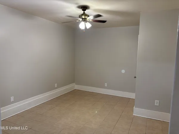 $1,450 | 2412 Oxford Drive, Gautier, MS 39553