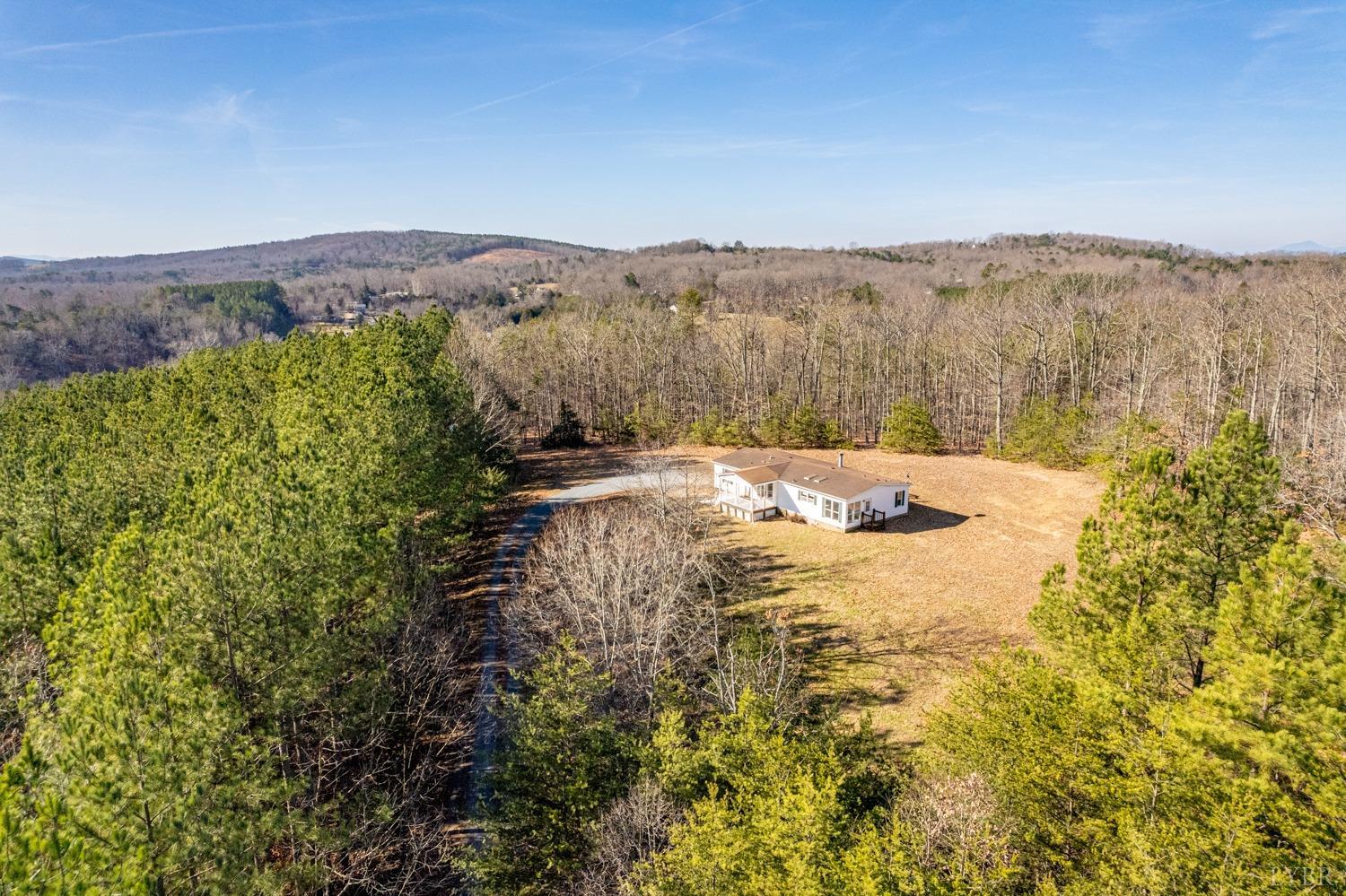 288 Chapel Grove Road Evington, VA 24550 - Photo 10 of 43 Gallery Image 10