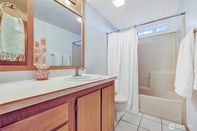 $360,000 | 18425 Northeast 95th Street, Unit 193, Redmond, WA 98052