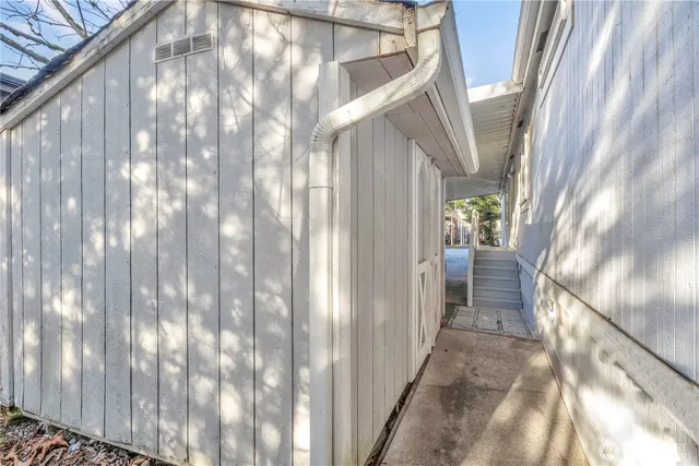 $360,000 | 18425 Northeast 95th Street, Unit 193, Redmond, WA 98052