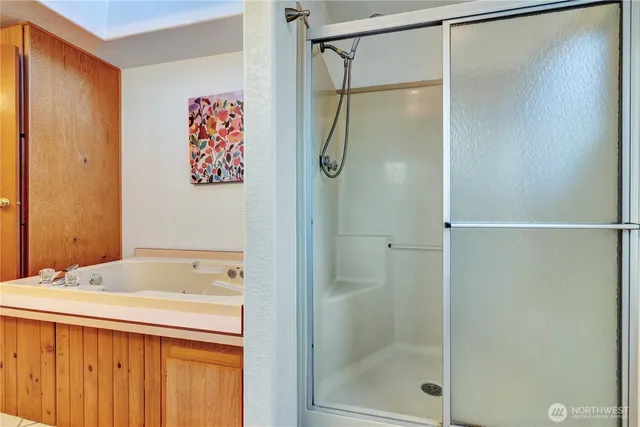 $360,000 | 18425 Northeast 95th Street, Unit 193, Redmond, WA 98052