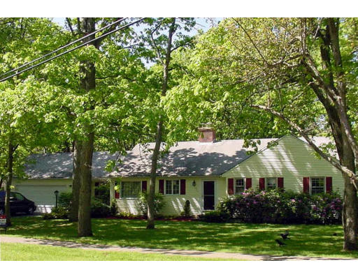 front view of house with a yard