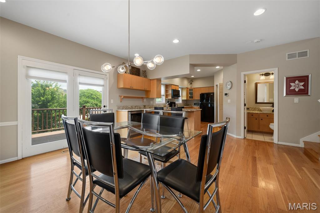 1028 North Spoede Road Creve Coeur, MO 63146 - Photo 11 of 56