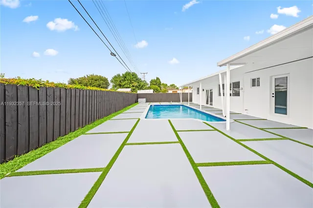 $950,000 | 4140 Southwest 108th Avenue, Miami, FL 33165