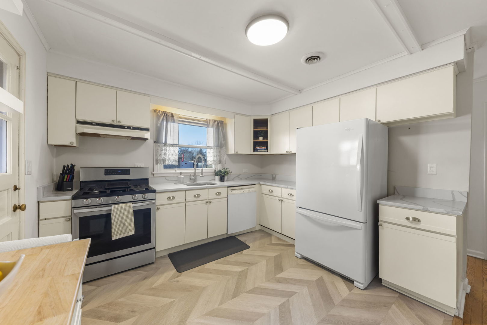 4341 Madison Avenue Brookfield, IL 60513 - Photo 9 of 29