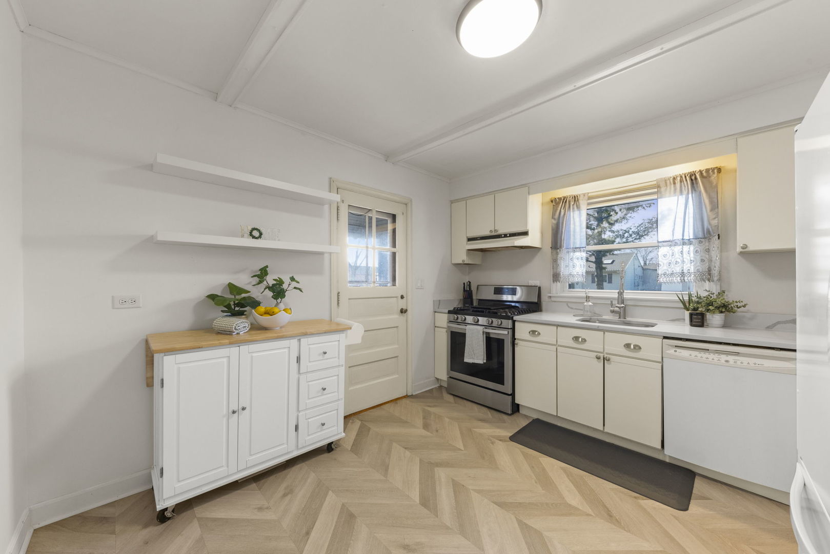 4341 Madison Avenue Brookfield, IL 60513 - Photo 10 of 29