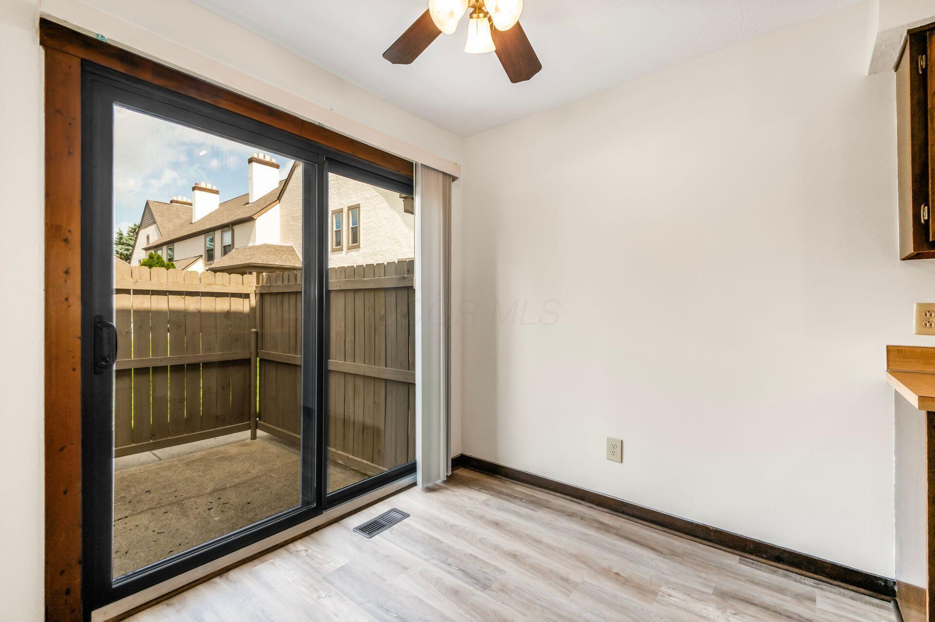 432 Edinburgh Road Dublin, OH 43017 - Photo 7 of 20 Sliding door to the patio