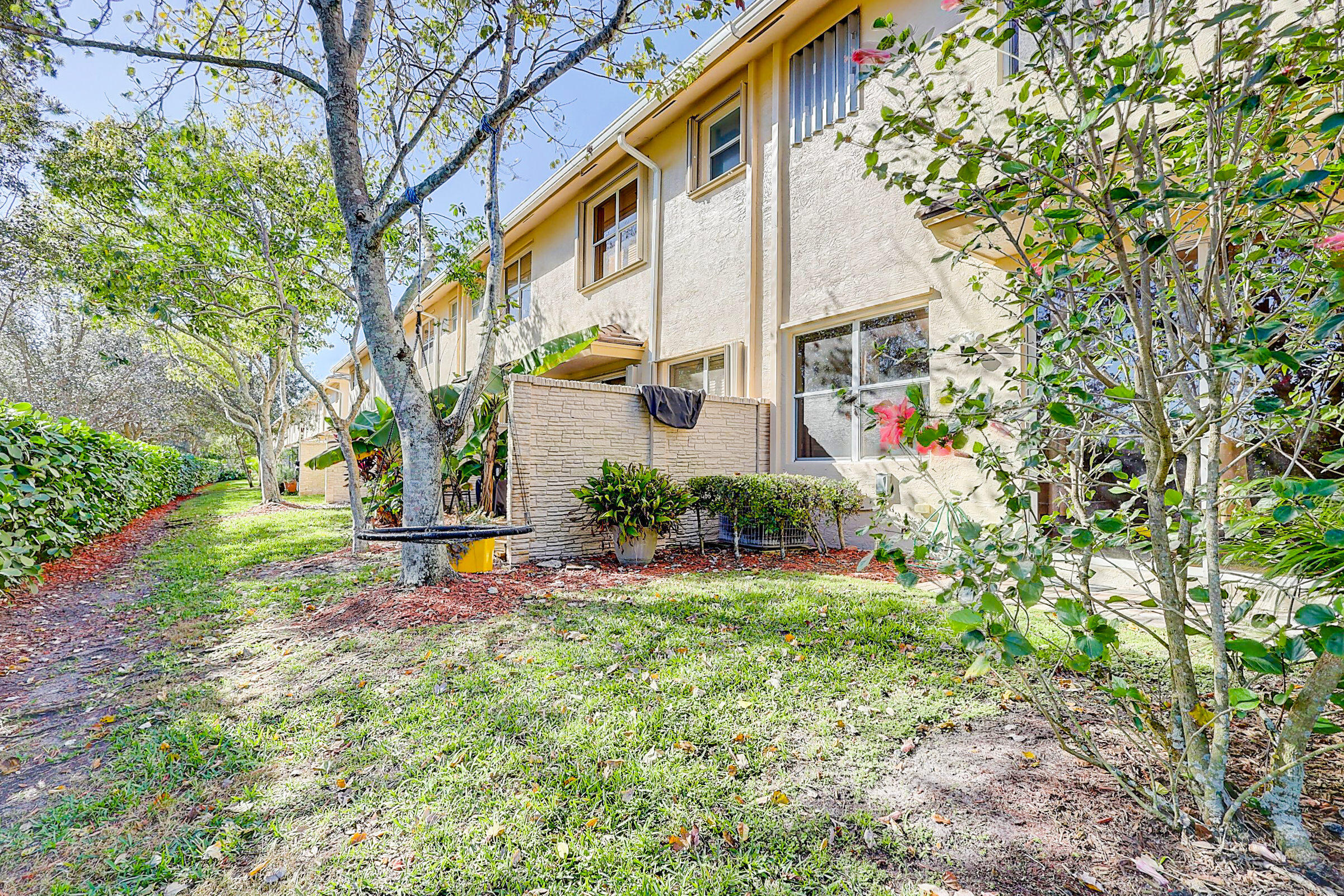 412 Southeast Bloxham Way Stuart, FL 34997 - Photo 33 of 35 .