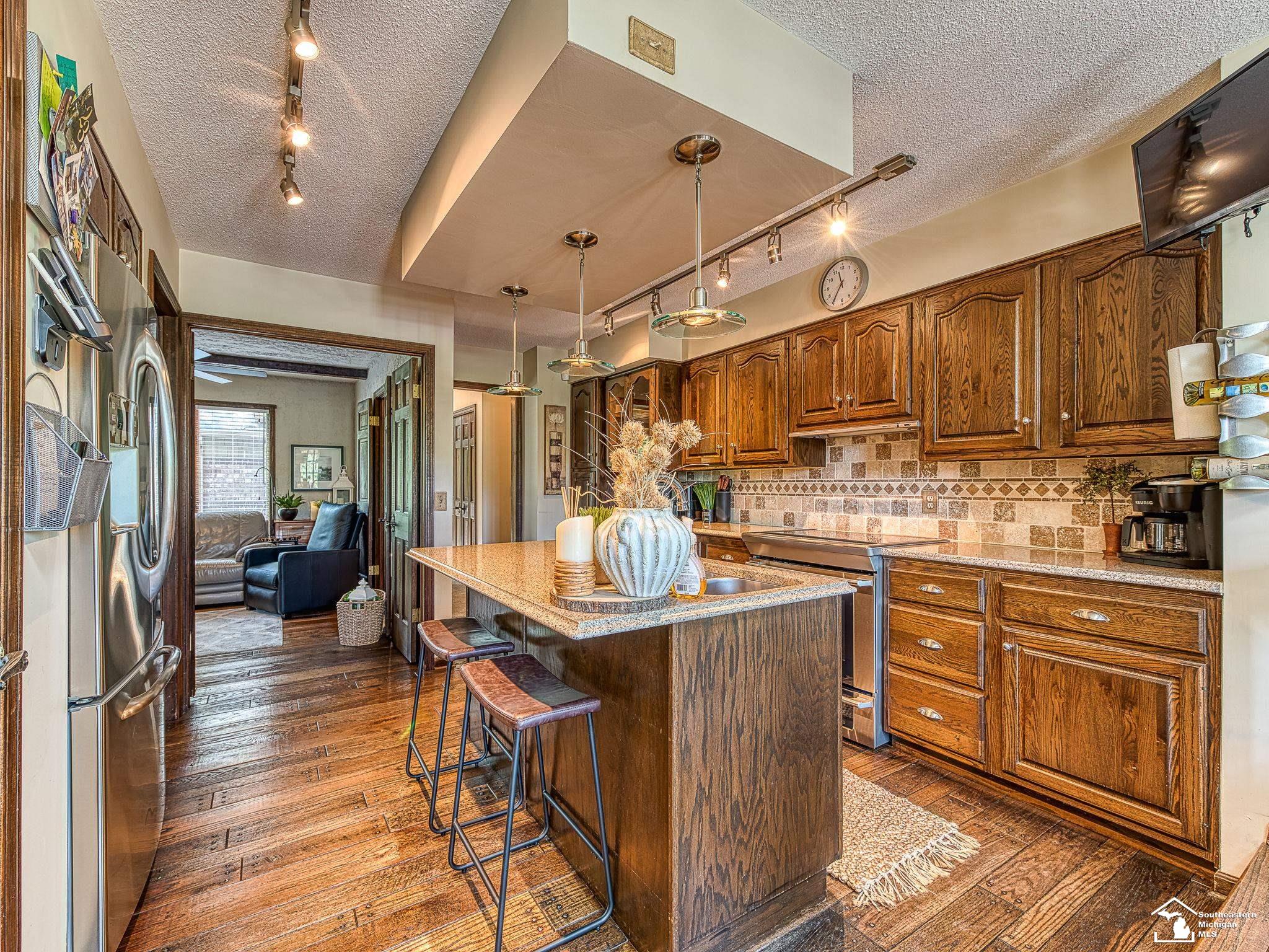 2112 Strasburg Road Monroe, MI 48161 - Photo 7 of 52
