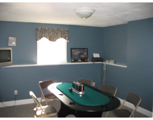 10 Gardner Road Norton, MA 02766 - Photo 23 of 28 Gallery Image 23