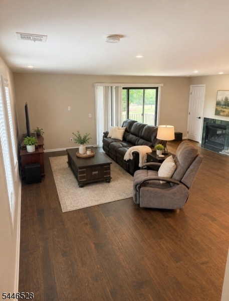 16 Sam Bonnell Drive Clinton, NJ 08809 - Photo 4 of 12
