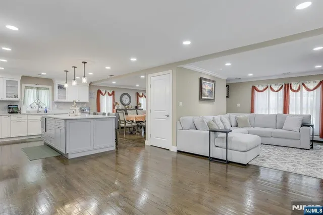 $1,484,999 | 215 White Avenue, Old Tappan, NJ 07675