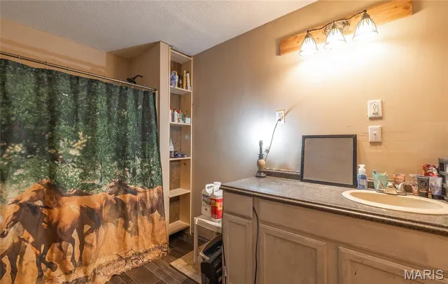 $300,000 | 12855 Chicago Road, Dixon, MO 65459