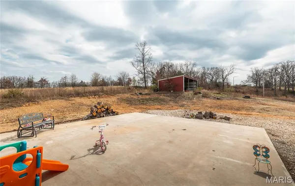 $300,000 | 12855 Chicago Road, Dixon, MO 65459