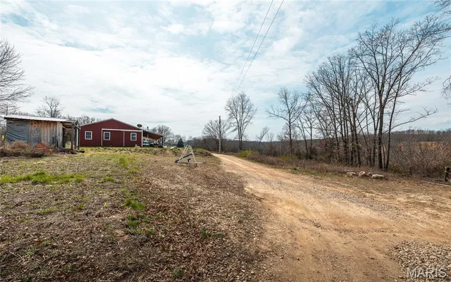 $300,000 | 12855 Chicago Road, Dixon, MO 65459
