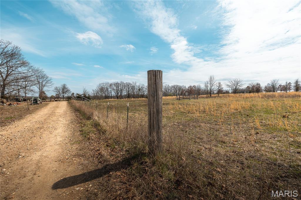 12855 Chicago Road Dixon, MO 65459 - Photo 27 of 30