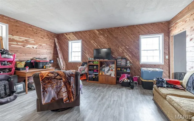 $300,000 | 12855 Chicago Road, Dixon, MO 65459