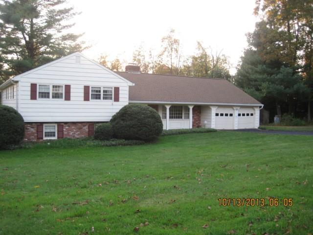 3 Saw Mill Ridge Road Newtown, CT 06470 - Photo 1 of 1