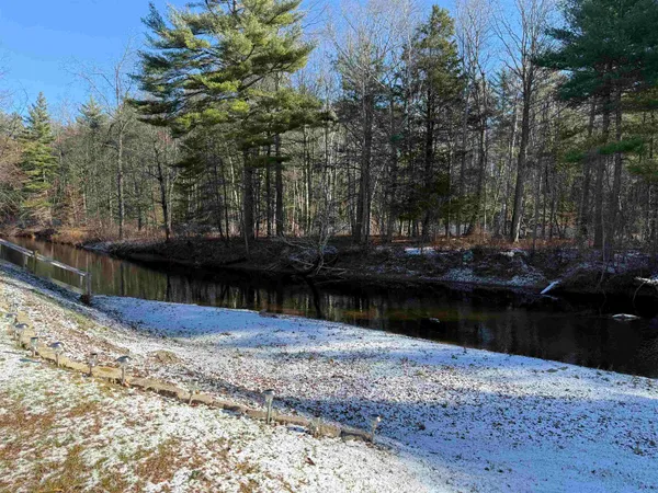 $89,000 | 1013 Camelot Drive, Exeter, NH 03833