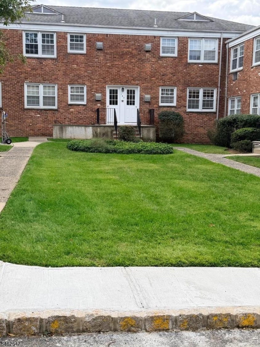 163 Ridge Road Cedar Grove, NJ 07009 - Photo 3 of 21 Gallery Image 3