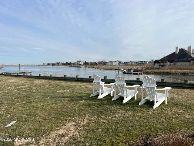 $3,800 | 25 Meadow Avenue, Unit 72, Monmouth Beach, NJ 07750