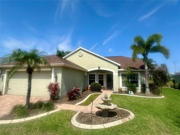 $2,700 | 6144 Bobby Jones Court, Palmetto, FL 34221